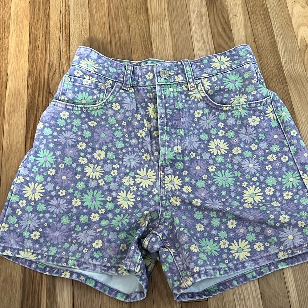 Zara floral print shorts